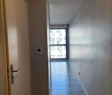 Location Appartement 1 pièce 26m² BORDEAUX 33000 - Photo 6