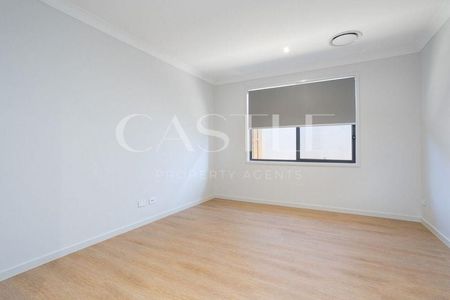 Executive Home In Ormeau, Four Beds, Two Living Areas, Study, Ducted Air, Huge Block - Photo 5