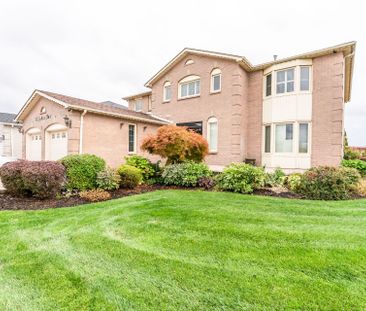 For Lease - 377 Ray Lawson Boulevard, Brampton, Ontario - Photo 1