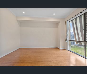10 Robert Jones Street, Redbank Plains, Qld 4301 - Photo 4