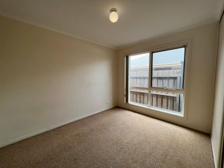 1/102 McClelland Street, Bell Park - Photo 3