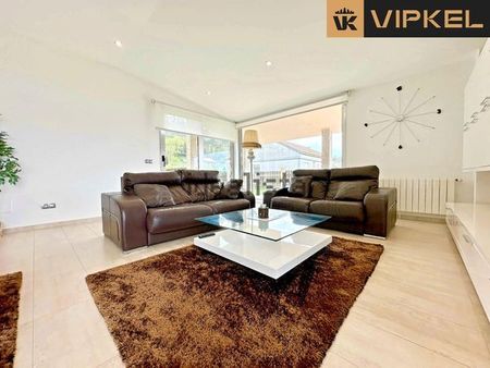 Alquiler de casa o chalet independiente en Aldea Vilanova - Photo 2