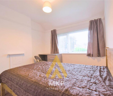 4 bedroom terraced house to rent - Photo 2