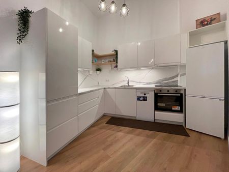 Planta baja reformada en alquiler, zona Foners, 2 dormitorios, un baño, sin muebles. - Photo 5