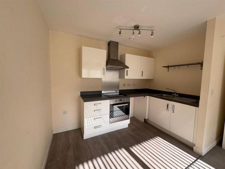 1 bedroom flat to rent - Photo 4