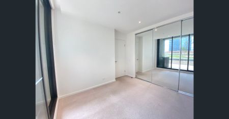 Docklands Luxury two-bedroom apartment for lease with oversized balcony. - Photo 5
