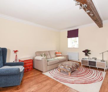 2 bedroom terraced house to rent - Photo 4