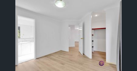 Stunning Family Home in Port Kennedy! - Photo 4