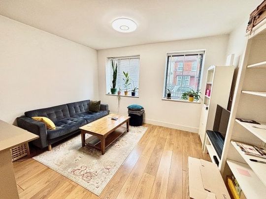 North Chingford, London, E4, Property for rent - Photo 1