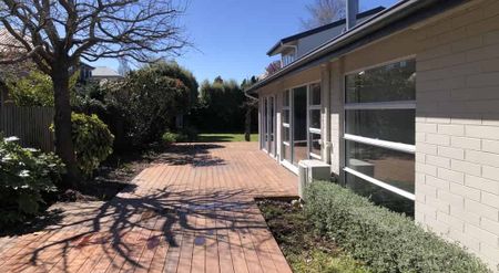 Spacious Family Living in Prime Ilam Location - Photo 2