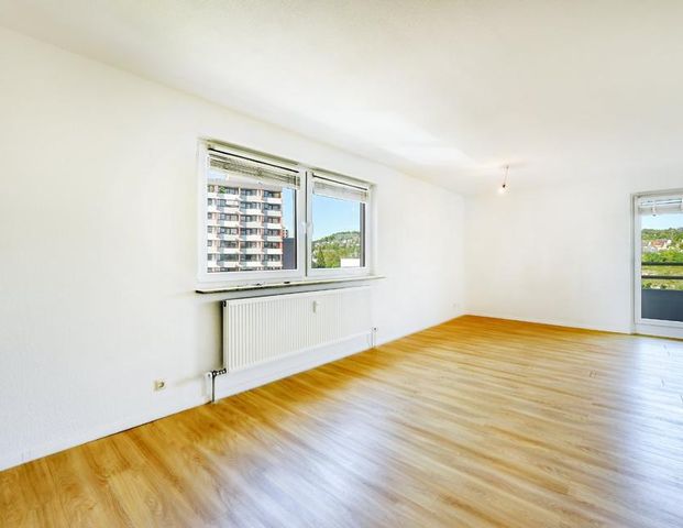 Schöne 2-Zimmer Wohnung mit Weitblick und Balkon - Foto 1