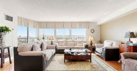For Lease - 2 Raymerville Drive Unit# 818, Markham, Ontario - Photo 5