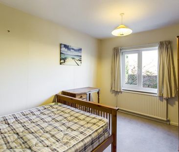 1 bedroom Flat To Let - Photo 3