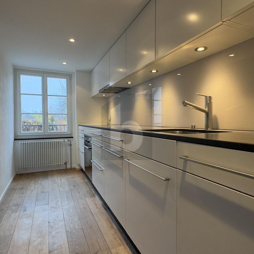 FAMILY PARADISE IN A QUIET, SUNNY LOCATION - Photo 1