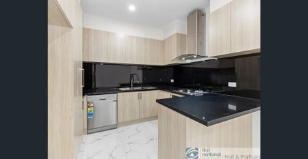 MODERN LIVING - Photo 2