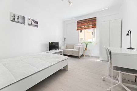 Carrer Lanzarote, Valencia, Valencian Community 46011 - Photo 3