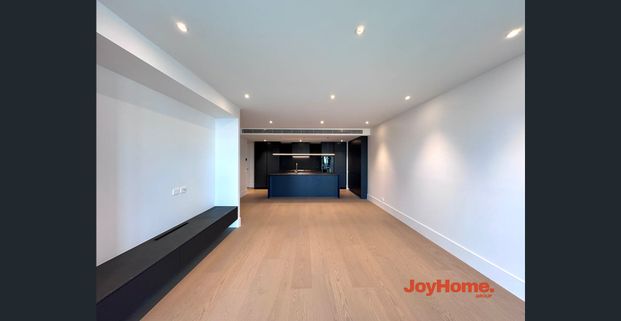 Luxury Waterfront 2-Bed Residence | Seafarers Melbourne | Yarra River & Bay Views - Photo 1
