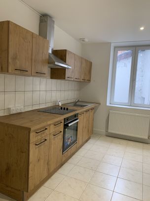 Location Appartement 4 pièces 97m² SARREGUEMINES 57200 - Photo 1