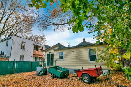 Nouveauté sur le marché Maison de plain-pied à louer - Laval (Chomedey) (Autres) - Photo 2