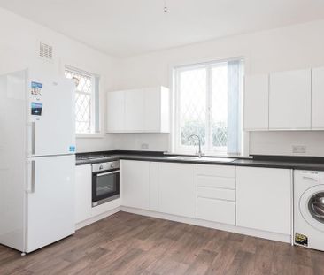 1 bedroom in a house share to rent - Photo 6