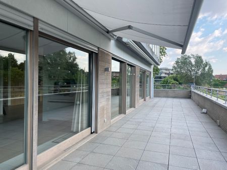 LUXE APPARTEMENT + zeer riant zongericht terras, dubbele garage & (wijn)kelder - Foto 3