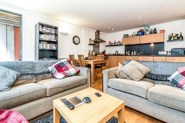 2 bedroom apartment to rent - Photo 1