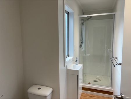 New Windsor Newly renovated unit with Garage - Photo 5