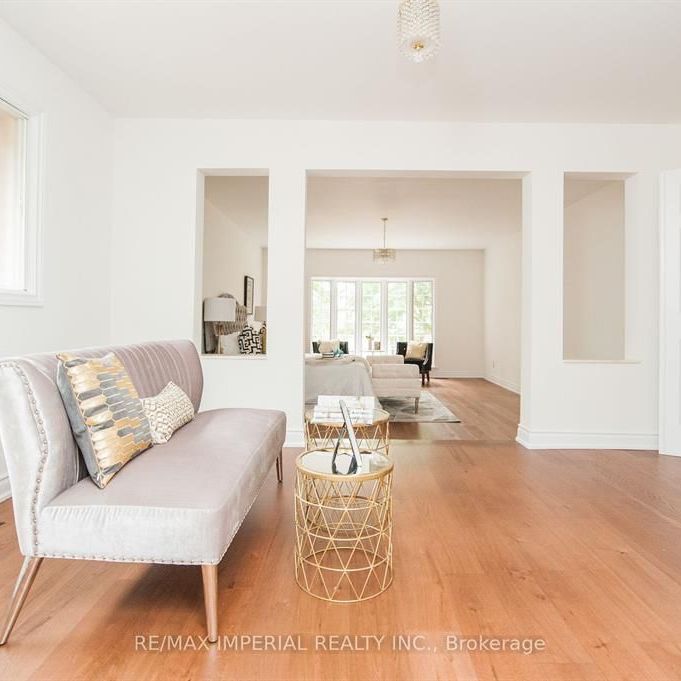 For Lease - 11 Riderwood Drive, Toronto, Ontario - Photo 1