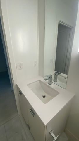 For Lease - 10 De Boers Drive Unit# 1112, Toronto, Ontario - Photo 4