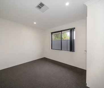 Stunning home close to everything. - Photo 4