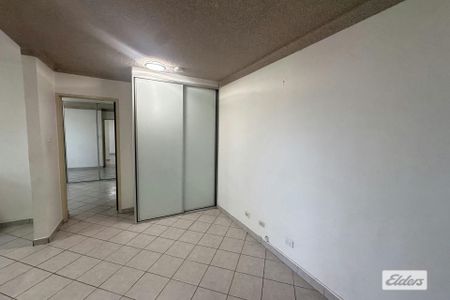 RENOVATED UNIT WITH PARK VIEWS ! - Photo 2