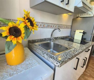 Estudio de alquiler en Calle Ventura Rodríguez, 11, La Trinidad - Photo 4