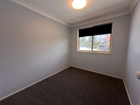 Well Presented Townhouse with Water Views!! - Photo 5