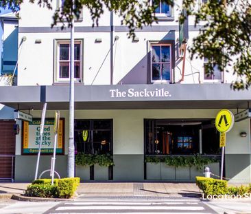 Neat, renovated kitchen with dishwasher and electric cooktop - Photo 5