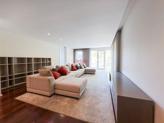Apartamento T4 em Porto - Foto 1
