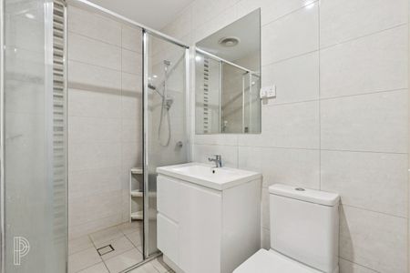 Contemporary Townhouse Living in the Heart of Belconnen - Photo 5