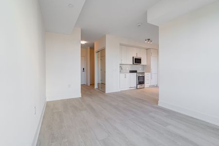 For Lease - 2450 Old Bronte Road Unit# 406, Oakville, Ontario - Photo 4