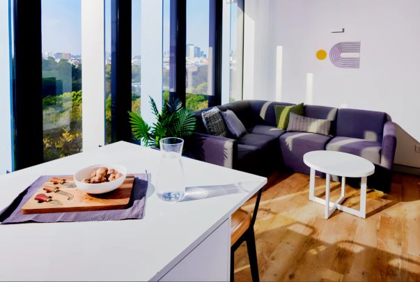 8 Bedroom Apartment - Photo 1