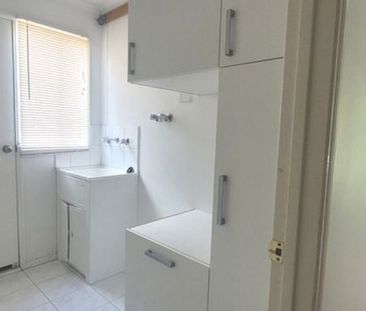 Family Home for Lease – 7 Amity Way, Cranbourne West - Photo 3