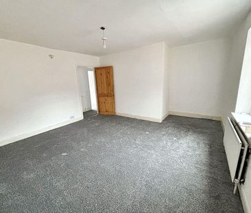 2 bed upper flat to rent in NE63 - Photo 2