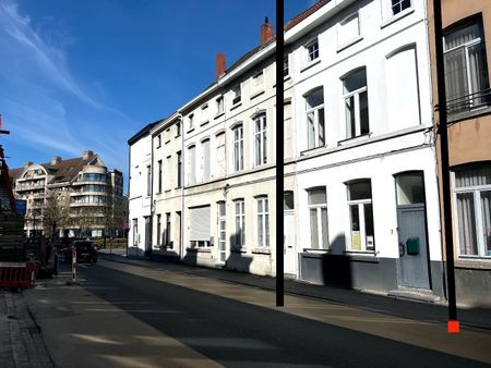 Gezellig appartement te huur in stadswoning te Kortrijk. - Photo 4
