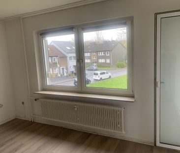 Schöne, ruhige und sonnigige 3 ZKDB Wohnung - Photo 5