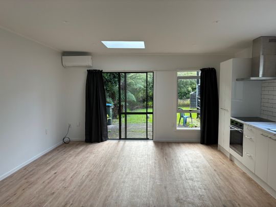 New Windsor Newly renovated unit with Garage - Photo 1