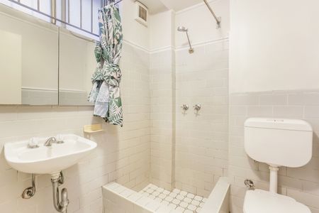 102/4-14 Roslyn Gardens,, Elizabeth Bay NSW 2011 - Studio For Rent | Domain - Photo 3