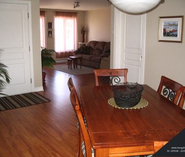 Grand 4 ½ Style Condo Fraichement Peint - Photo 1