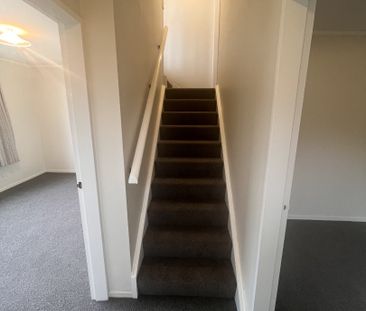 Executive Living in Newlands – Stunning Two-Bedroom Townhouse - Photo 6