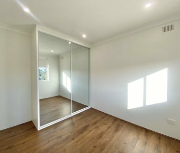 Updated 2 Bedroom, 2 Bathroom Townhouse - Photo 5