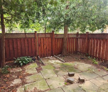 For Lease - 7 Poplar Crescent, Aurora, Ontario - Photo 5