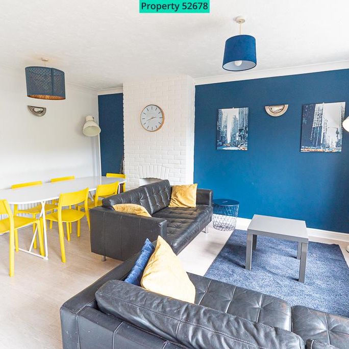 6 bedroom townhouse to rent - Photo 1