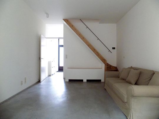 Moderne, subliem afgewerkte woning met tuin en 2 slaapkamers - Foto 1